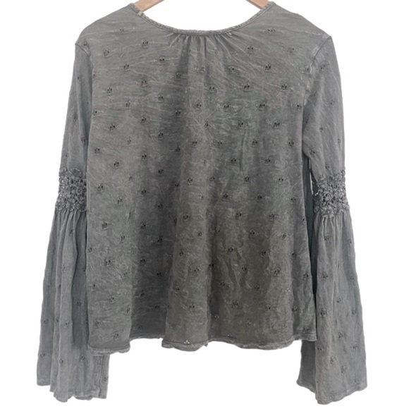 Anthropologie eri + ali Calvi Boho Eyelet Bell Sleeve Top in Green Size Small - Picture 7 of 8